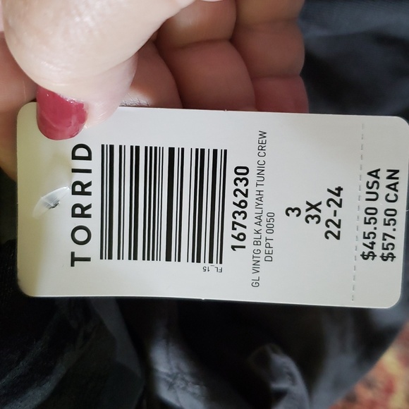 Torrid Tupac Black Pullover Fleece Sweatshirt - Picture 7 of 9